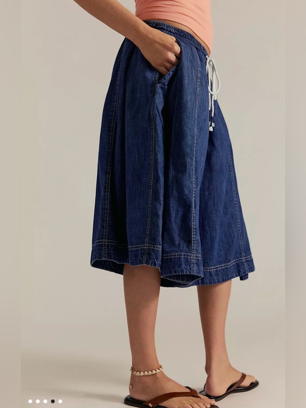 We the free Distance Lover Colette Blue denim shorts - Picture 3 of 9